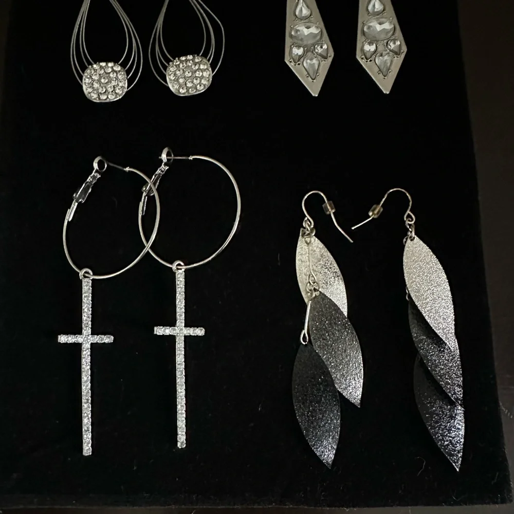 Silver Earring Set - Picture 3 of 3